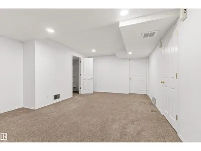 18907 90 AV NW NW photo 31