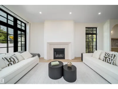 10414 134 ST NW photo 21