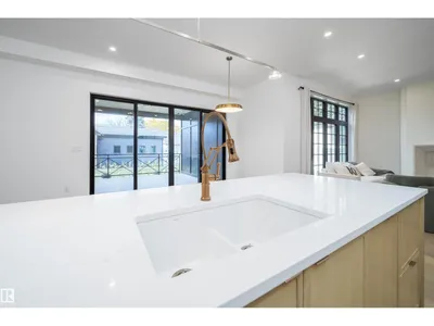 10414 134 ST NW photo 36