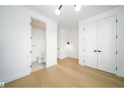 10414 134 ST NW photo 60