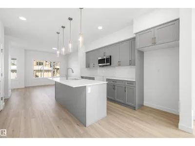 20715 43 AV NW photo 12