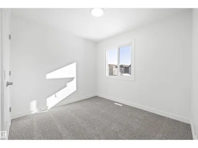 20715 43 AV NW photo 31