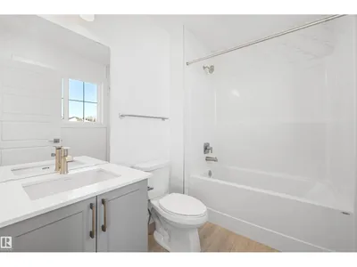 20715 43 AV NW photo 39