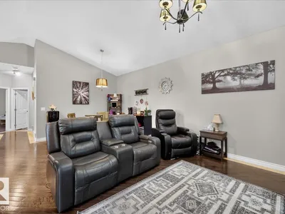 11947 67 ST NW photo 10