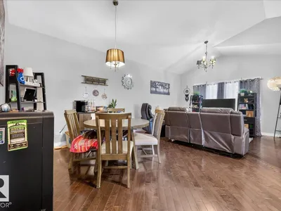 11947 67 ST NW photo 12