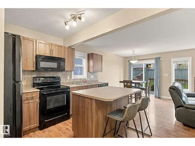 #27 85 SPRUCE VILLAGE DR photo 12