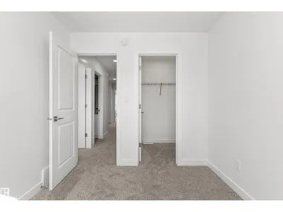 20707 43 AV NW photo 40