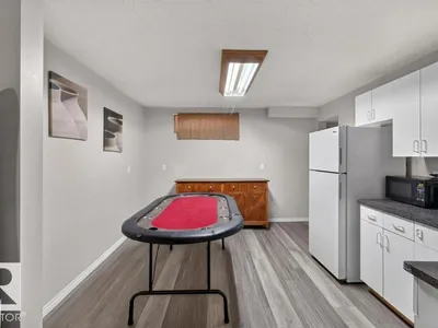 3829 110 AV NW photo 17