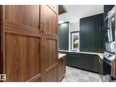 8704 165 AV NW photo 14