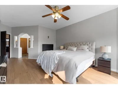 8704 165 AV NW photo 20