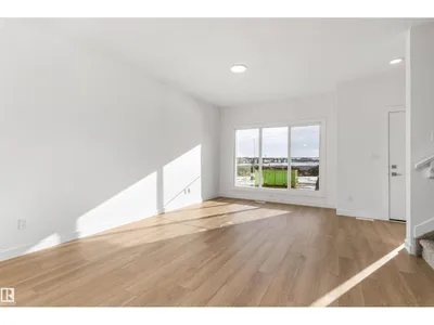 20808 40 AV NW photo 7