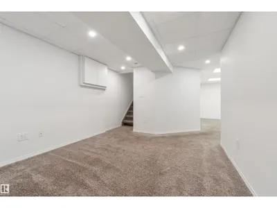 7209 180 ST NW photo 33
