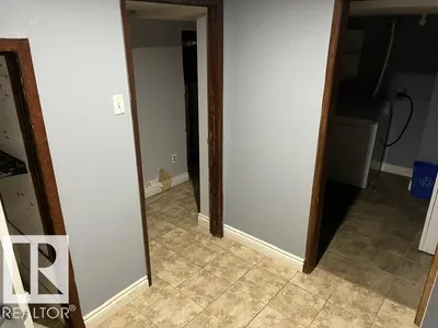11945 138 AV NW photo 12