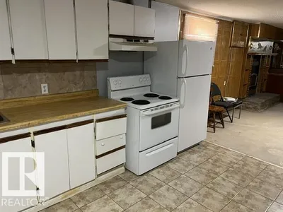 11945 138 AV NW photo 14