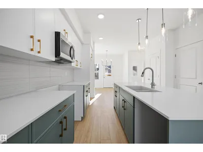 20711 43 AV NW photo 13