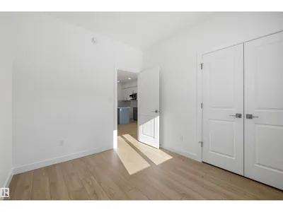 20711 43 AV NW photo 21