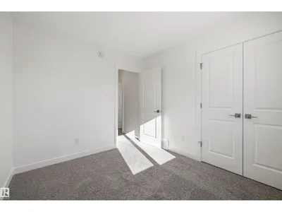 20711 43 AV NW photo 31