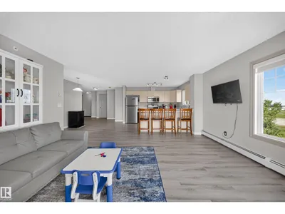 #419 4407 23 ST NW photo 16