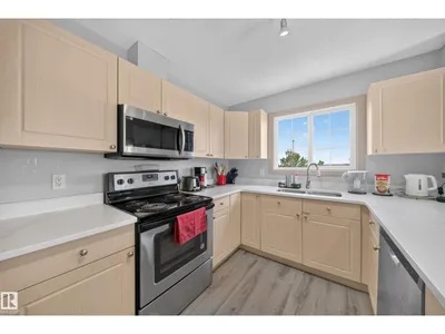 #419 4407 23 ST NW photo 12