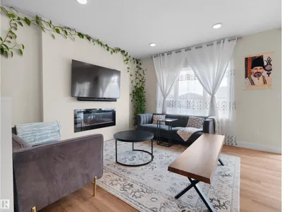 9923 222 ST NW photo 15