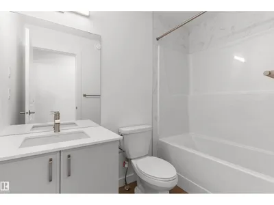 20703 43 AV NW photo 33