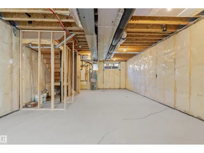 20703 43 AV NW photo 38