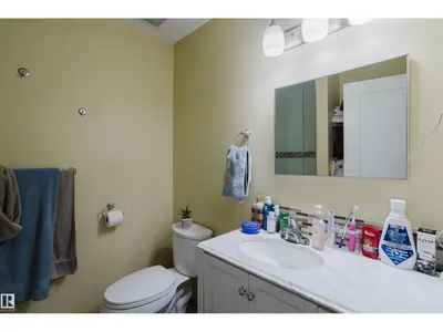 10204 - 10210 113 AV NW photo 18
