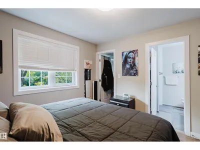 10204 - 10210 113 AV NW photo 25