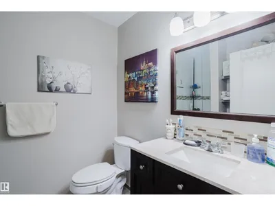 10204 - 10210 113 AV NW photo 26