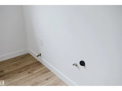 10204 - 10210 113 AV NW photo 39