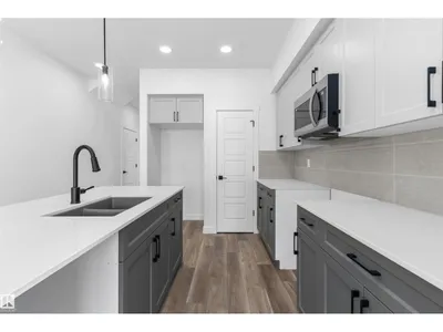 20615 43 AV NW photo 11