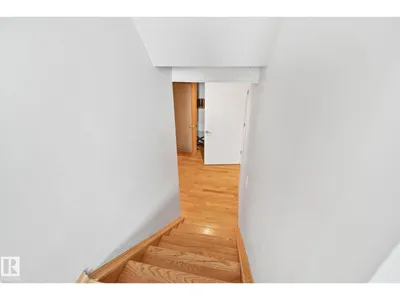 7503 190 ST NW photo 26