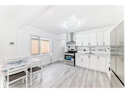9221 110 AV NW photo 12