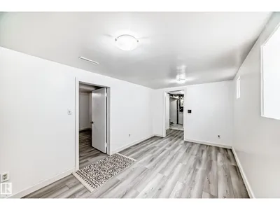 9221 110 AV NW photo 22