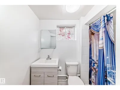 9221 110 AV NW photo 26