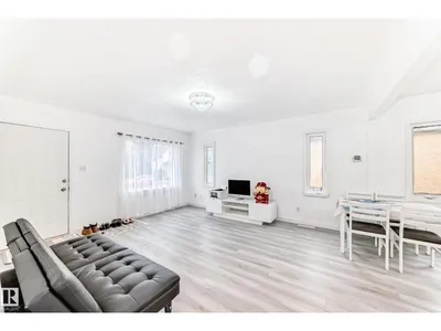 9221 110 AV NW photo 6
