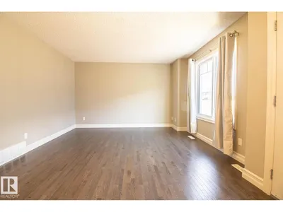#46 5317 3 AV SW photo 11