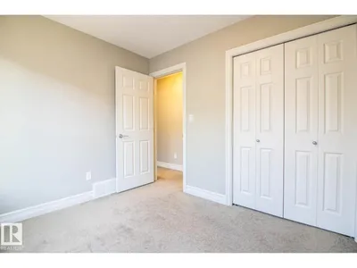 #46 5317 3 AV SW photo 35