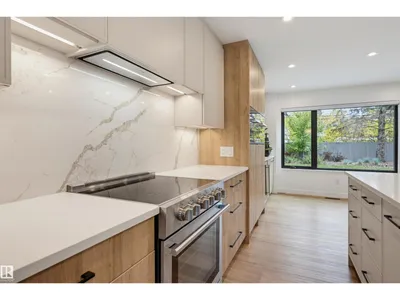7727 139 ST NW photo 29
