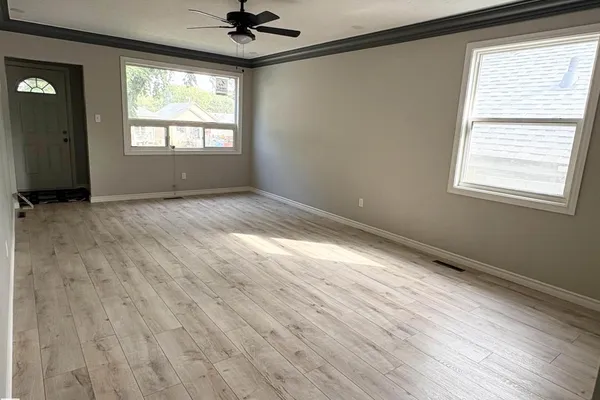 12764 118 ST NW photo 2