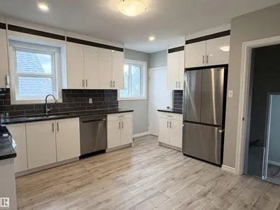 12764 118 ST NW photo 4