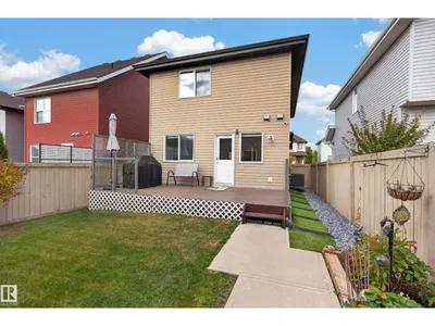 821 36A AV NW photo 32