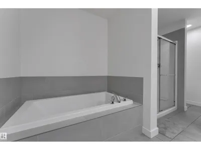 17833 70A ST NW photo 37