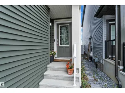 17833 70A ST NW photo 5