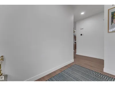 17833 70A ST NW photo 7