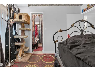 10831 80 AV NW photo 12