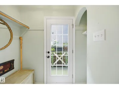 11518 101 ST NW photo 9