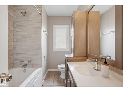 10807 134 ST NW photo 11