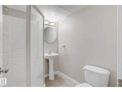 10807 134 ST NW photo 17
