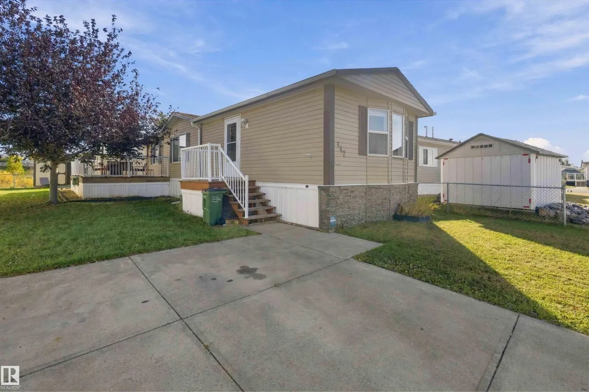 442 Oak Wood CR NW exterior